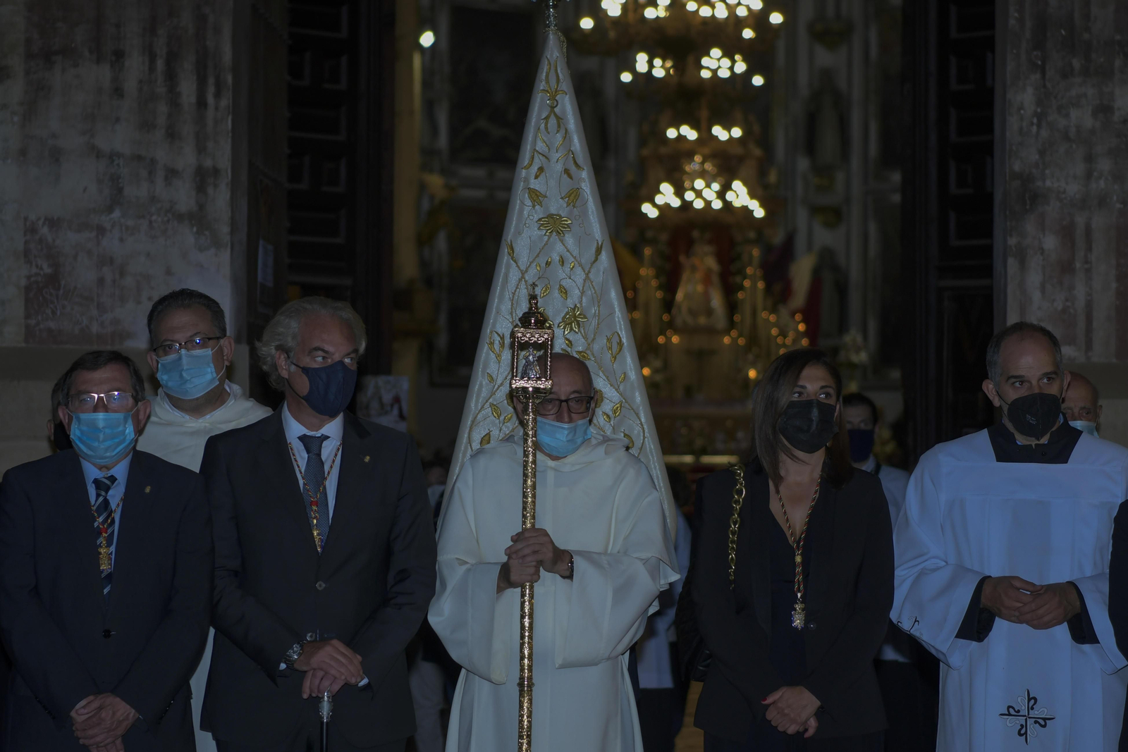 Fotos: Cultos a la Copatrona de Granada, la Virgen del Rosario