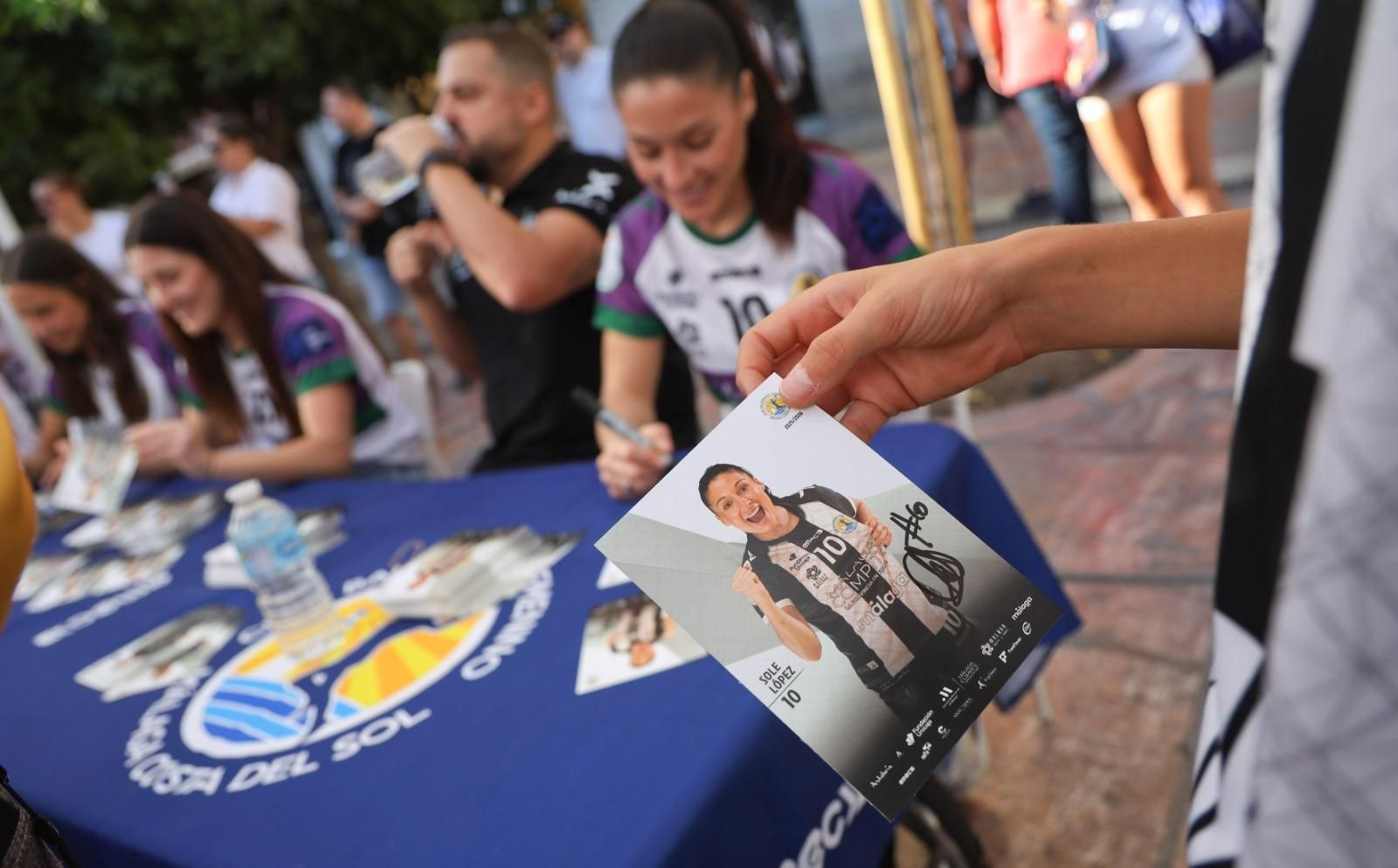 El Costa del Sol Málaga conquista la Plaza de la Constitución