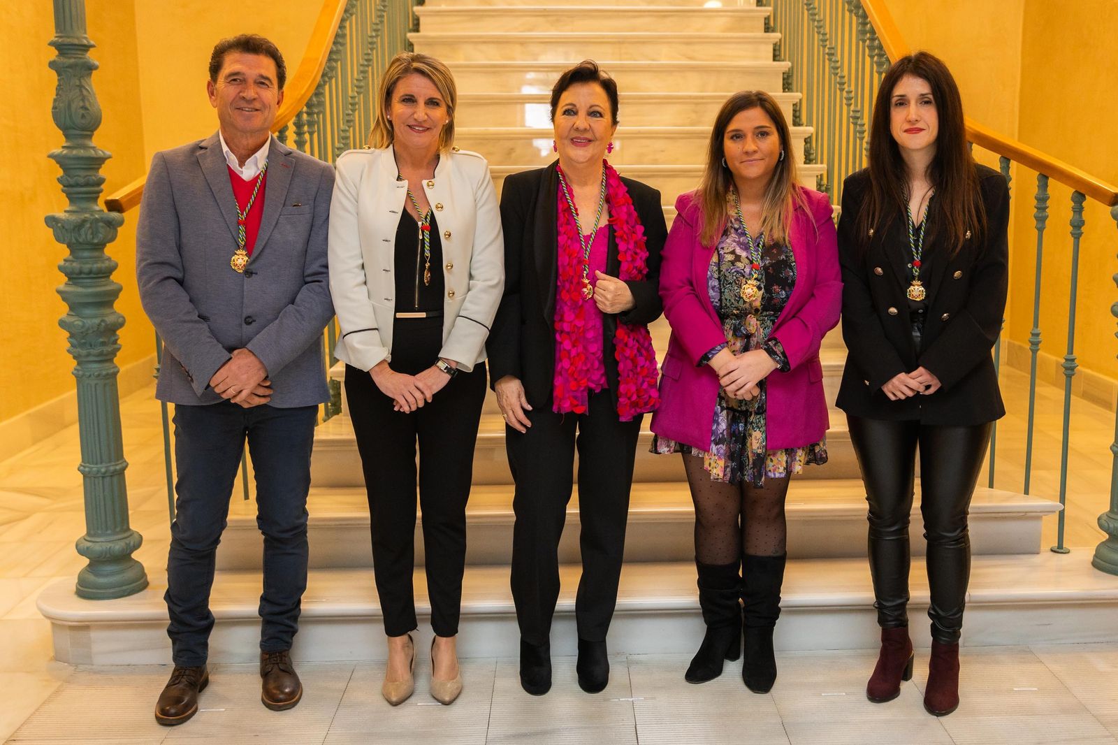 Carmen Linares es distinguida como hija predilecta