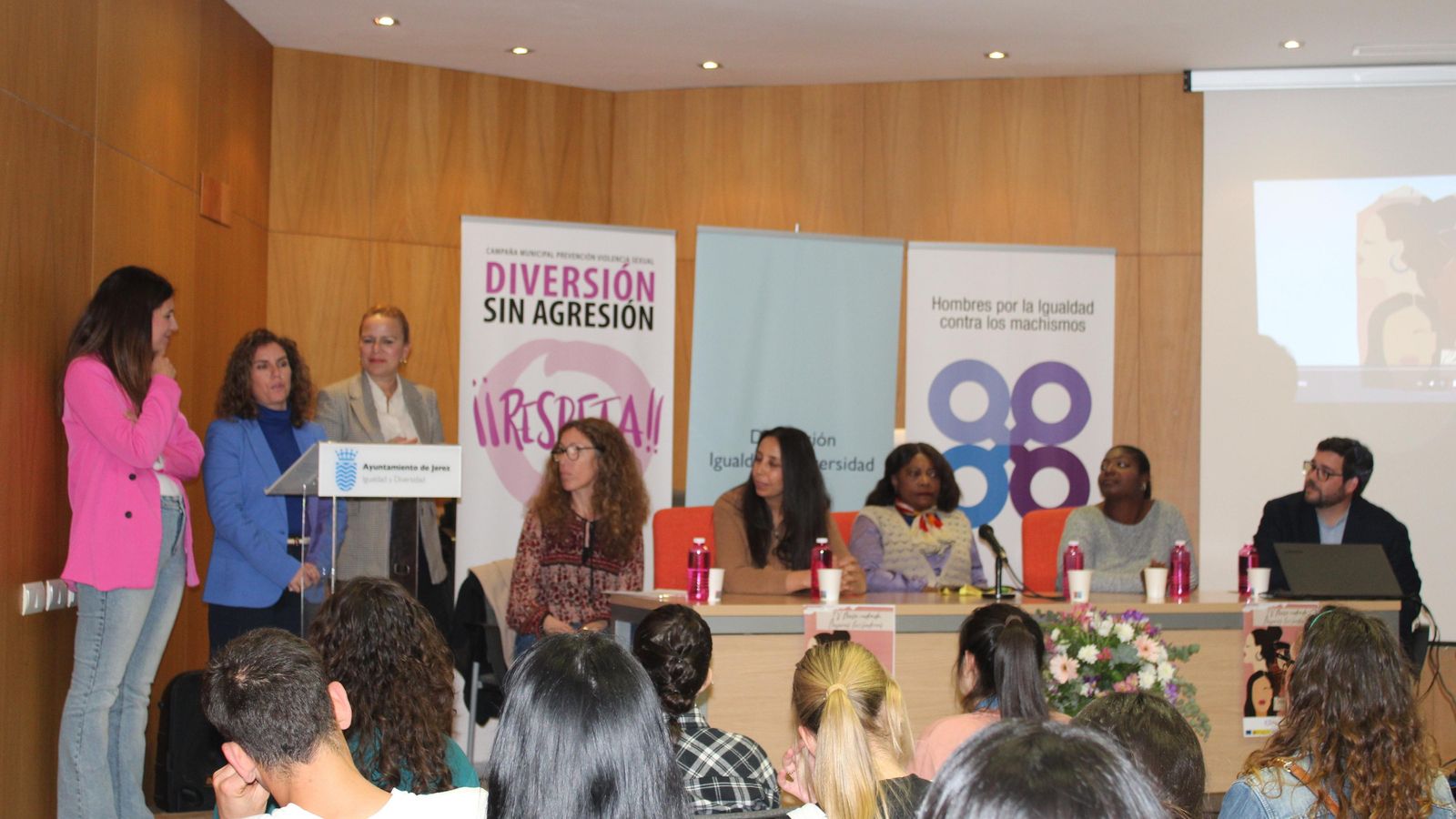 Intervención de las delegadas Susana Sánchez Toro y Jessika Andreyna Quintero.