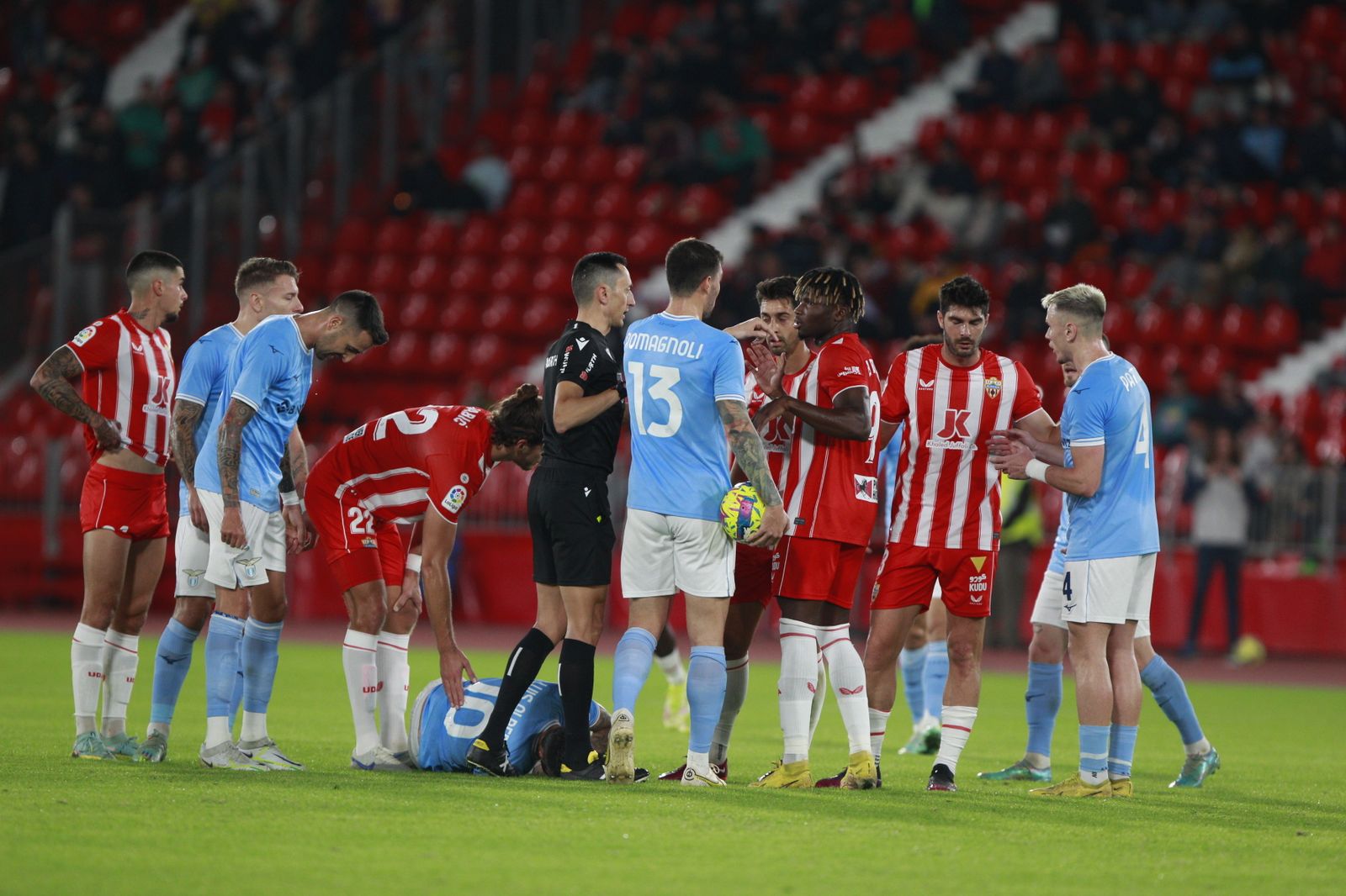 Imágenes del partido de fútbol amistoso U.D. Almería-Lazio