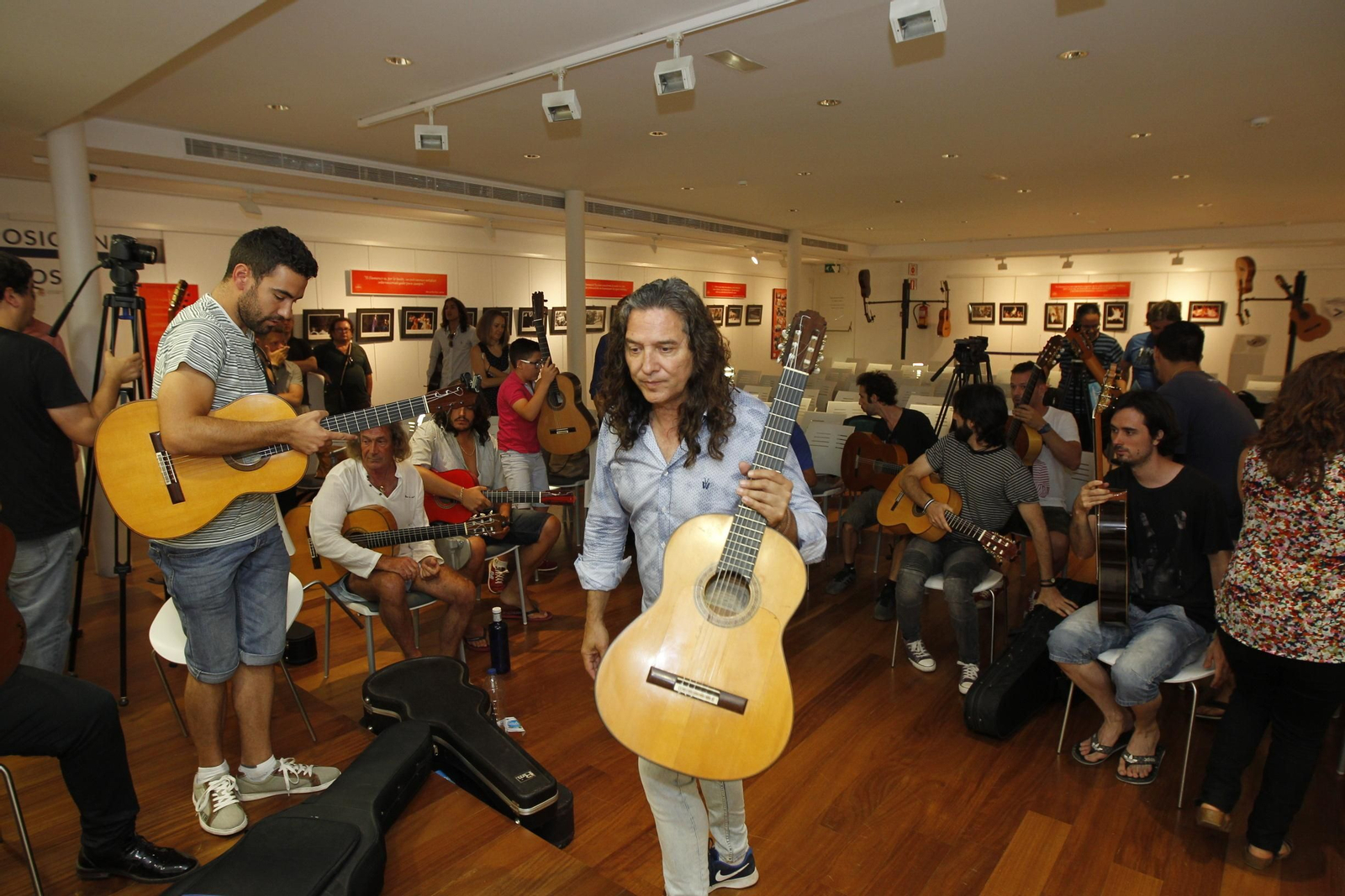 Tomatito, emprendimiento social, matemáticas y contratación pública cerrarán los Cursos de Verano 2020