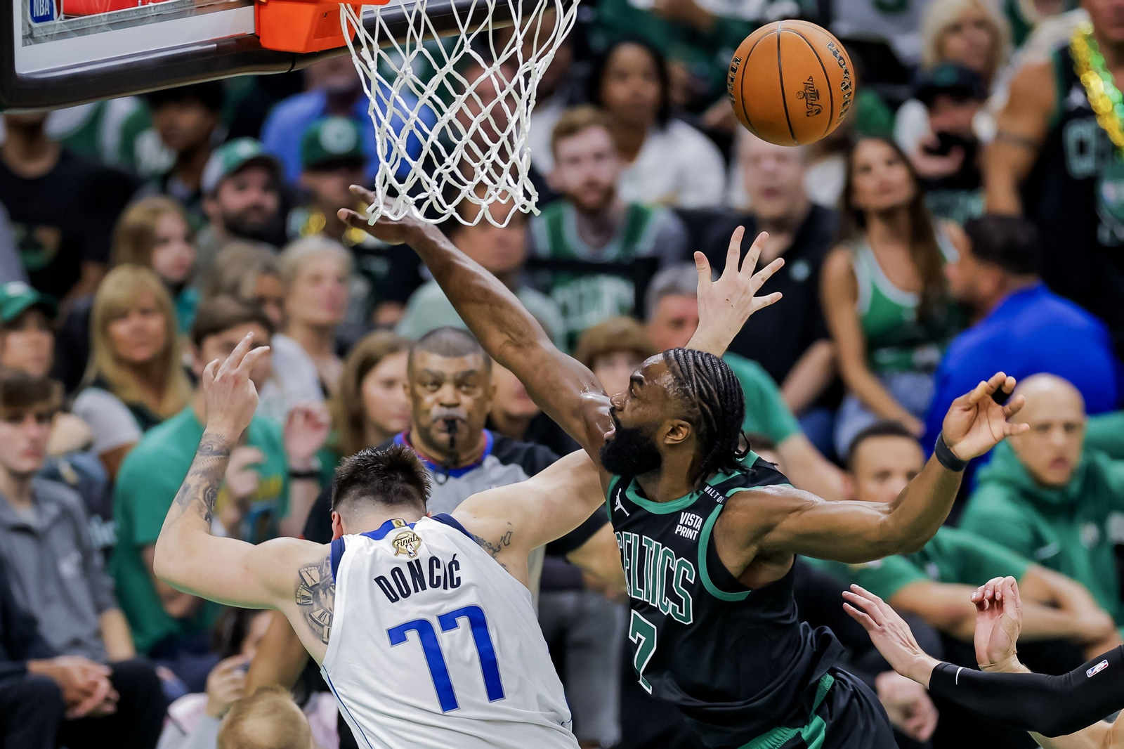 El segundo partido de la final de la NBA Celtics - Mavericks, en imágenes