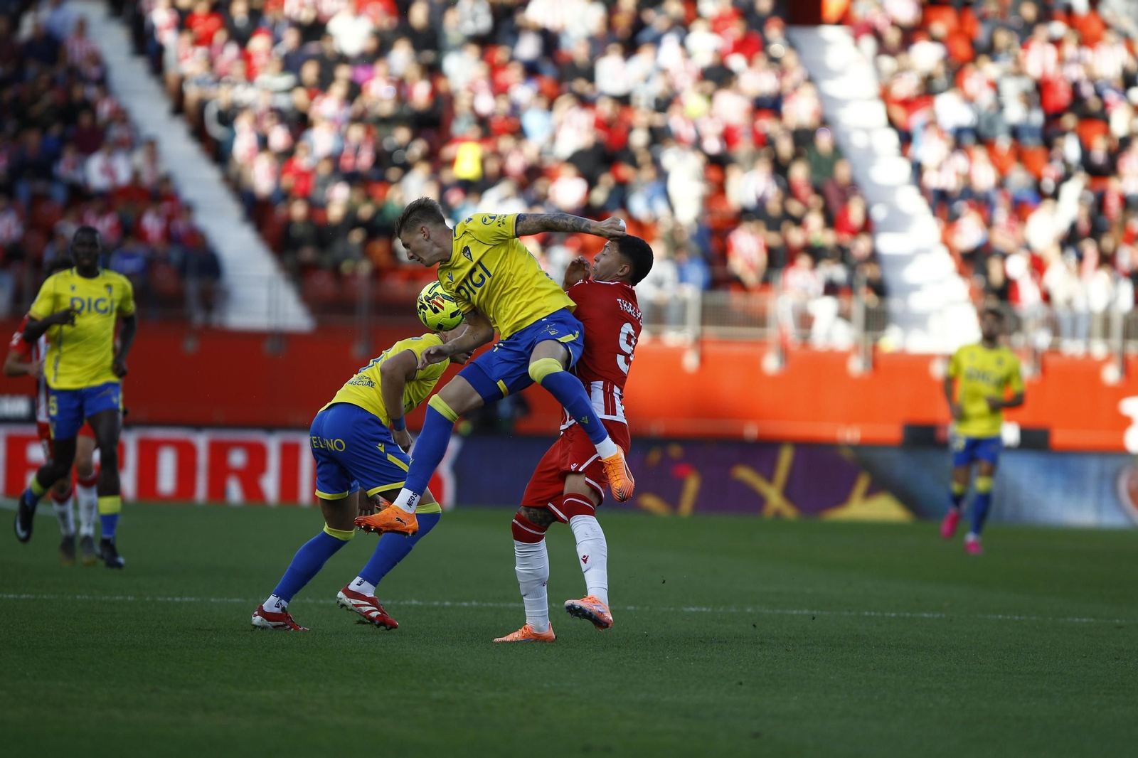 El partido U.D. Almería-Cádiz C.F. en imágenes