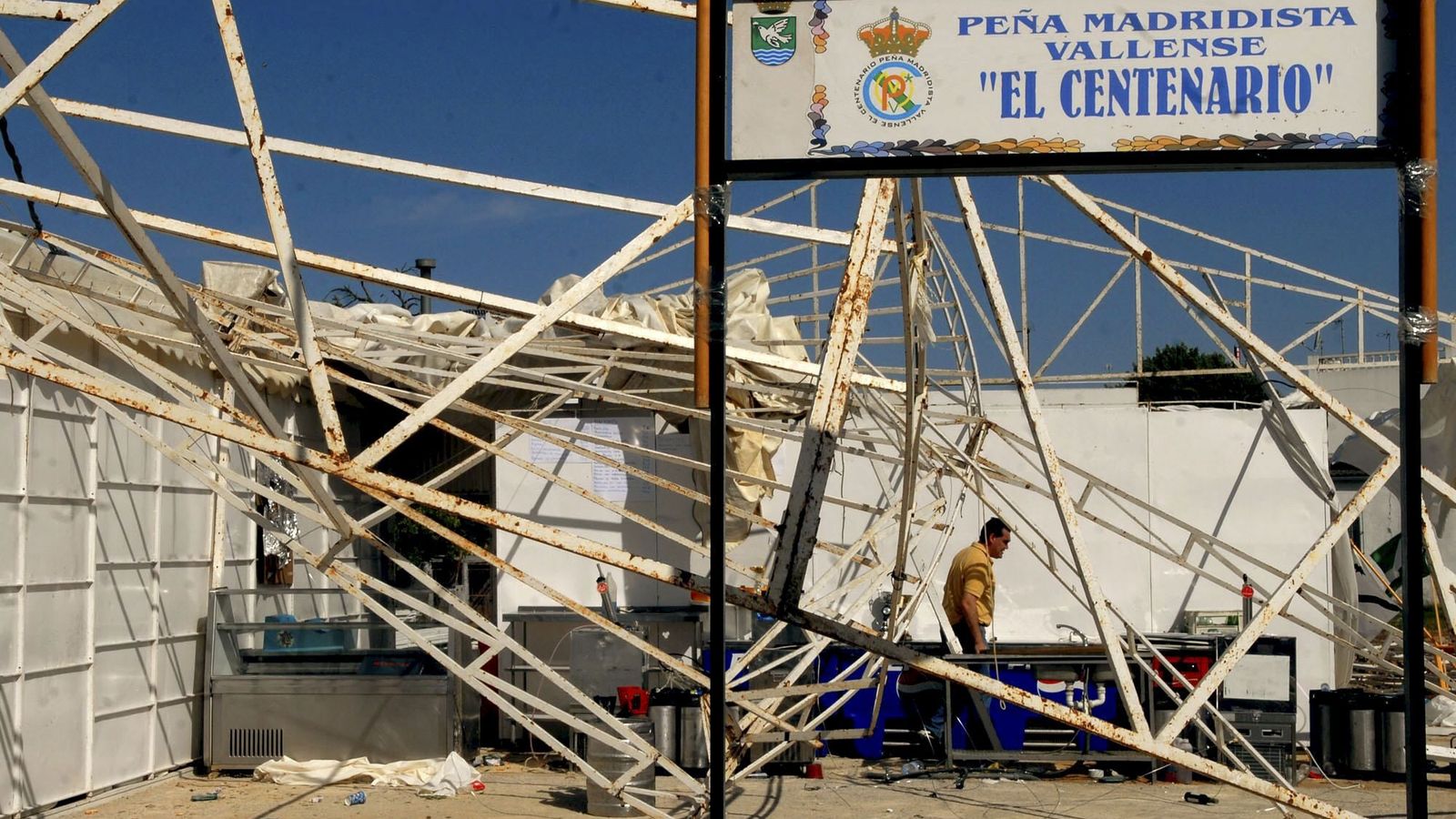 Imagen de archivo de cómo quedó una de las casetas destrozadas por el tornado en 2009