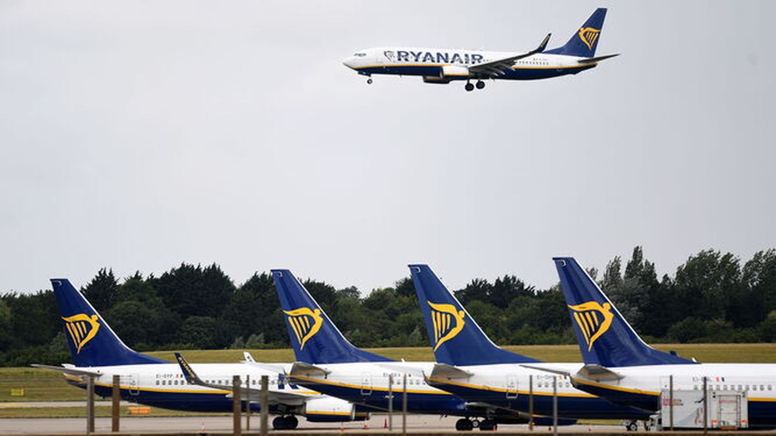 Aviones de la compañía Ryanair.