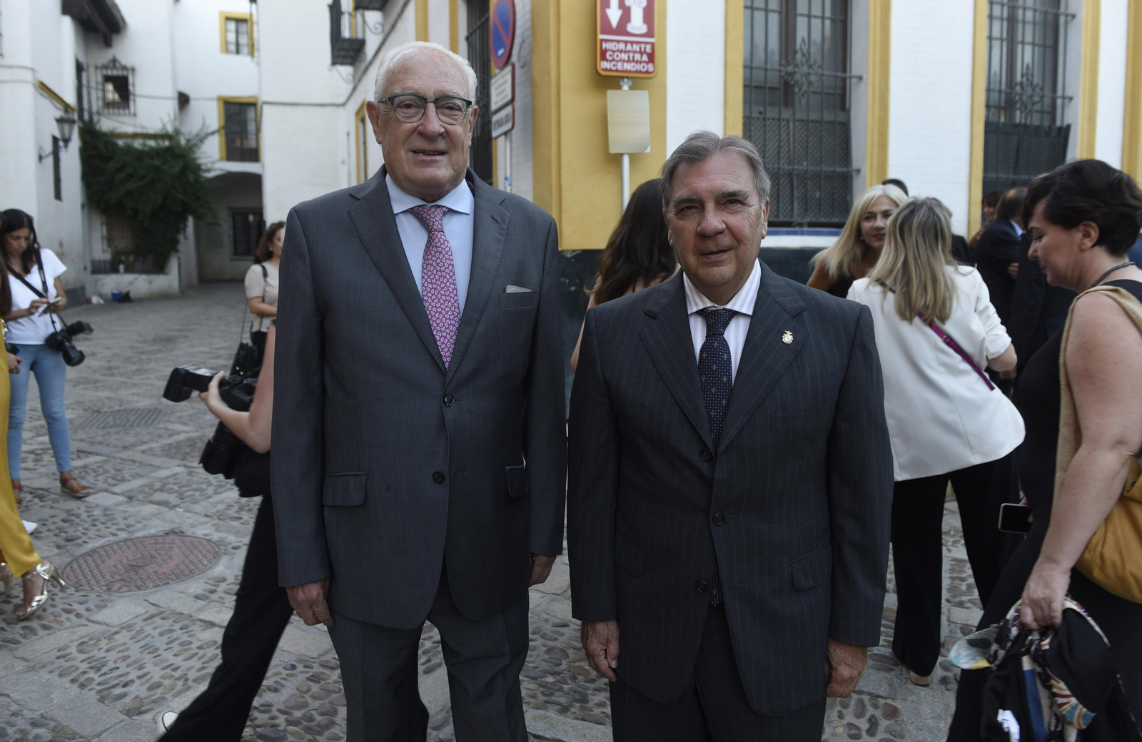 XI Premio Manuel Clavero a Eduardo Saborido. Jaime Raynaud y José Luis Rodríguez