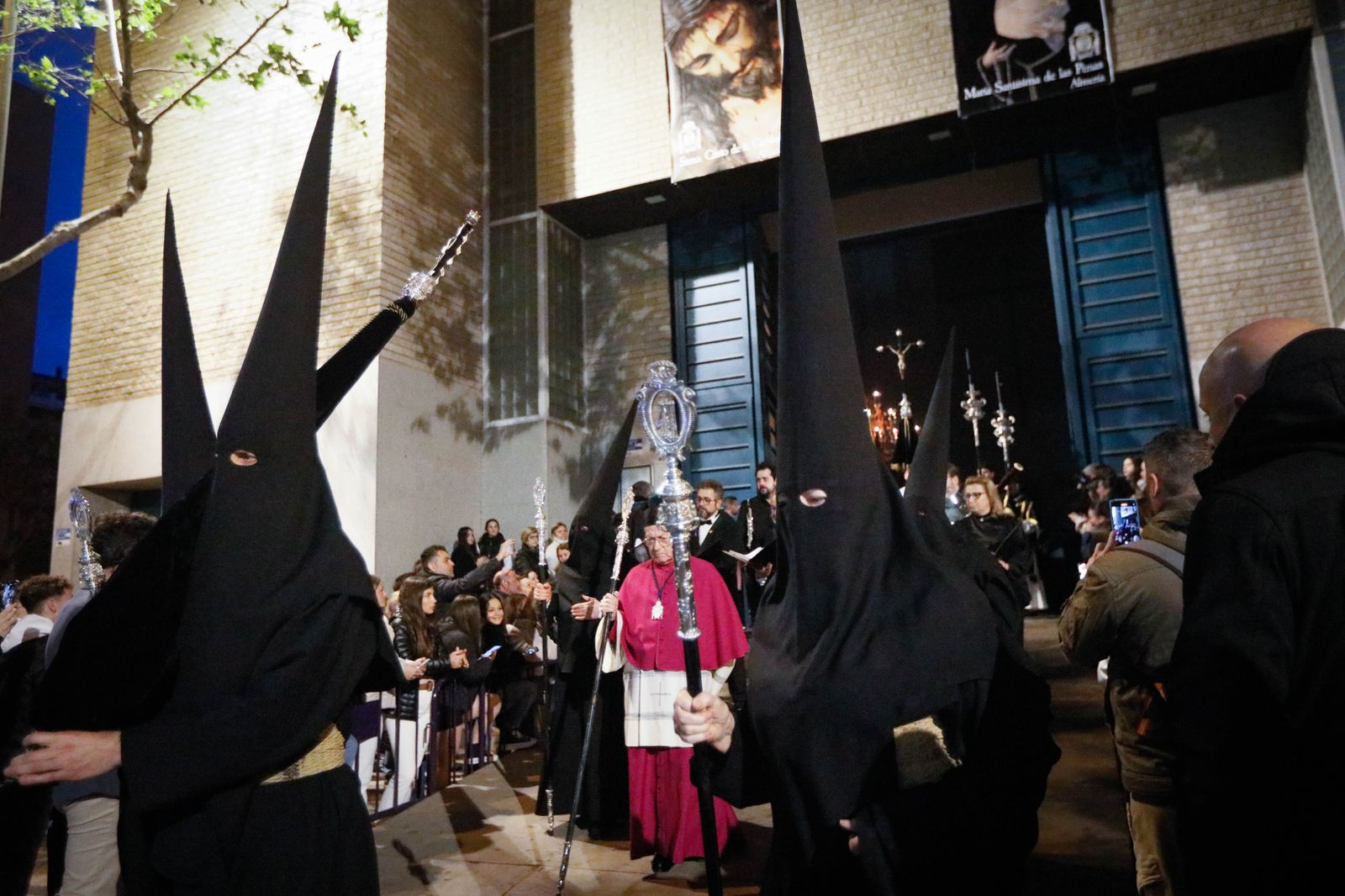 La procesión de La Caridad de Almería, en imágenes