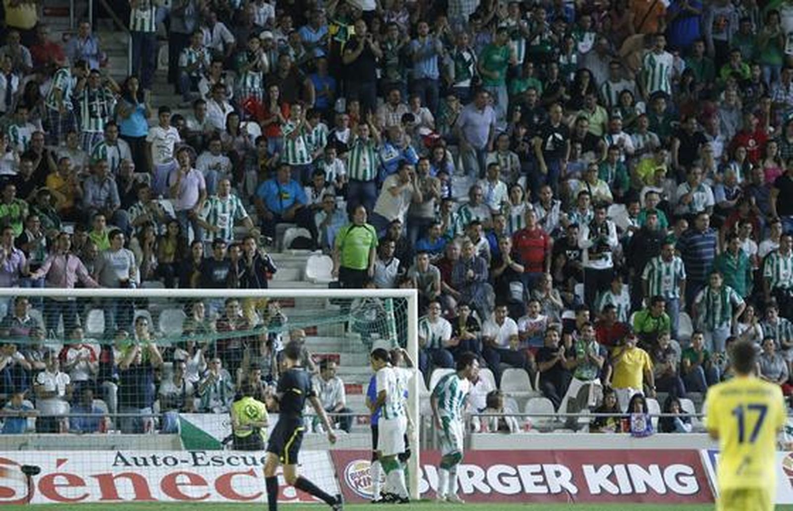 El Córdoba y el Villarreal B empatan en su partido en el Arcángel.

Foto: Álvaro Carmona