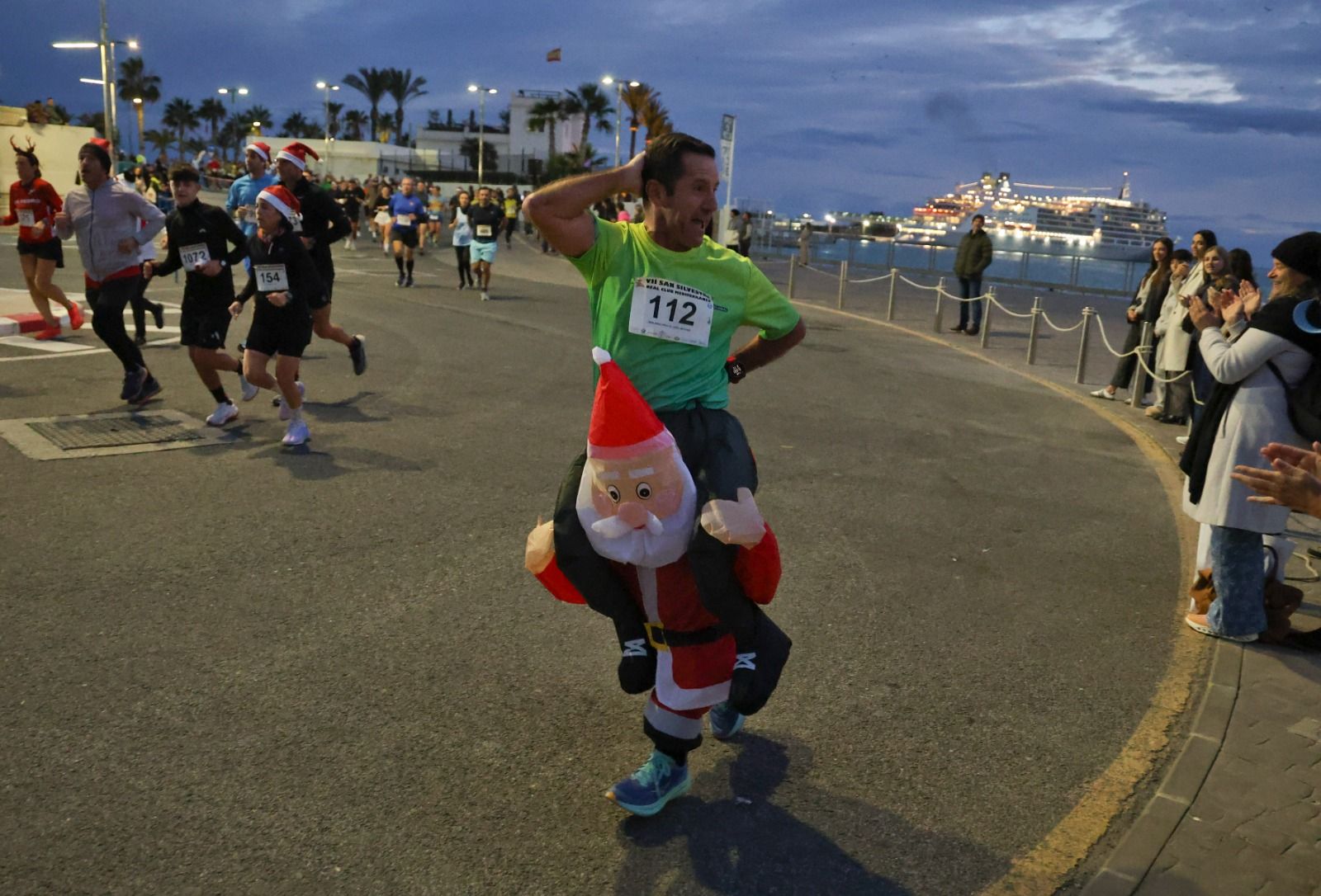 Las fotos de la San Silvestre del Real Club Mediterráneo en Málaga