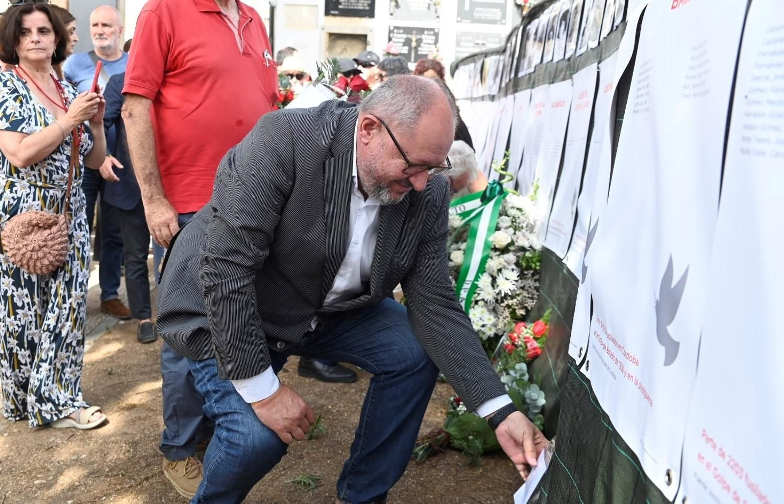 Córdoba celebra el Día de las Víctimas del Franquismo, en imágenes