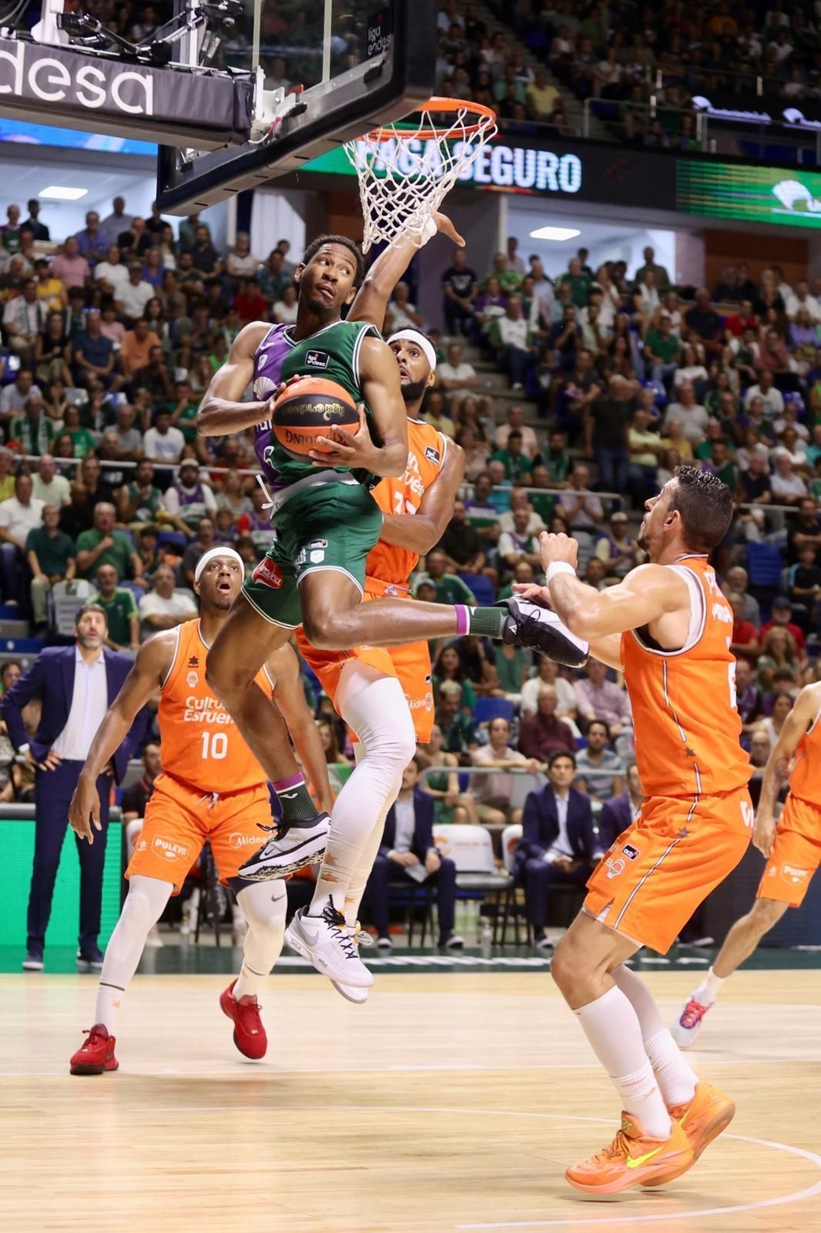 Las fotos del Unicaja-Valencia Básket