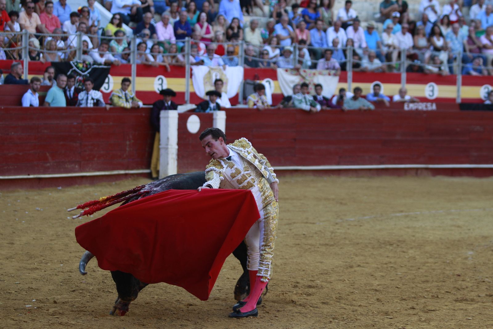 Imágenes de la corrida de toros del jueves en la Feria de Almería 2024
