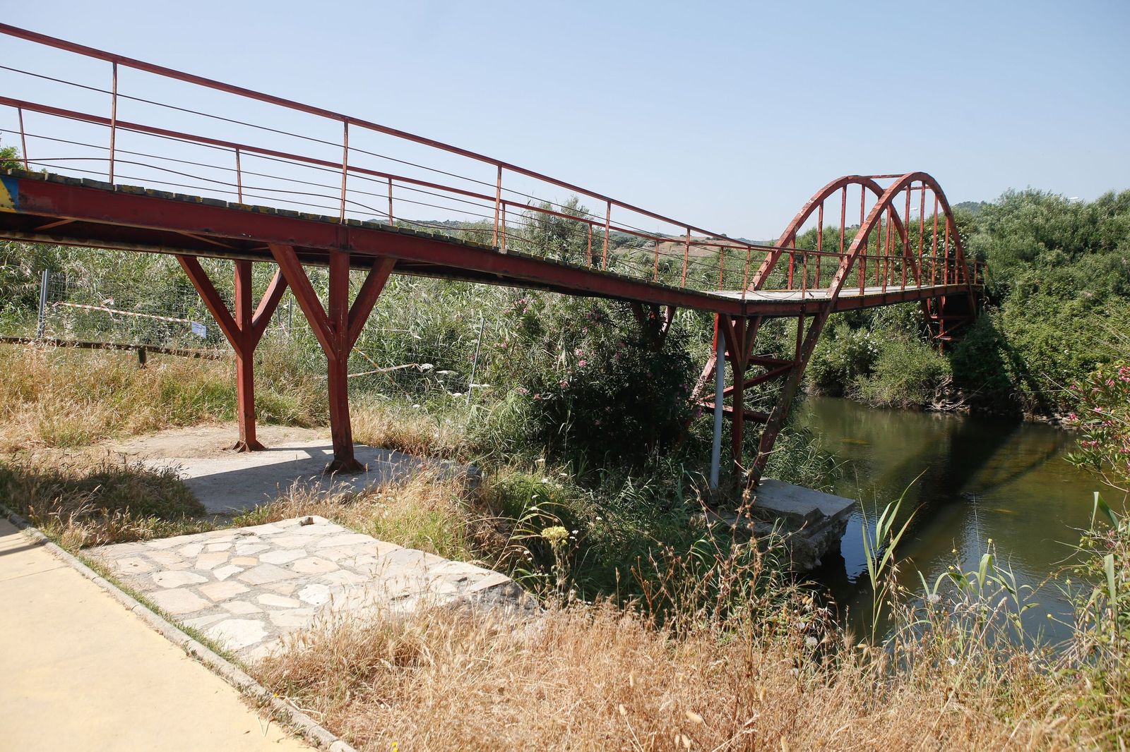 El puente sobre el río Pícaro.
