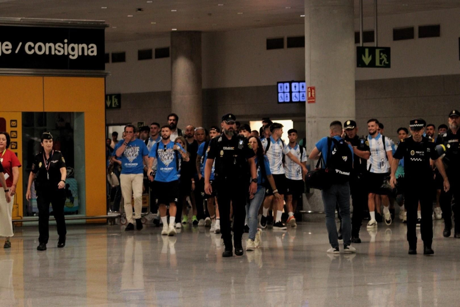 La madrugada interminable con la que Málaga celebró el ascenso