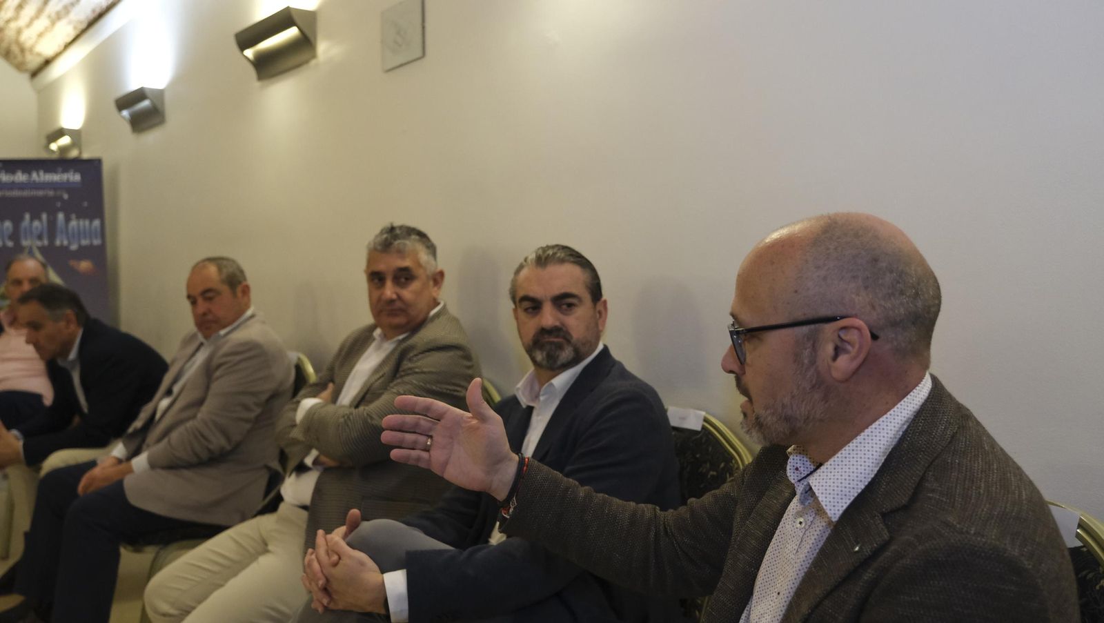 Imágenes del foro Noche del Agua de Diario de Almería