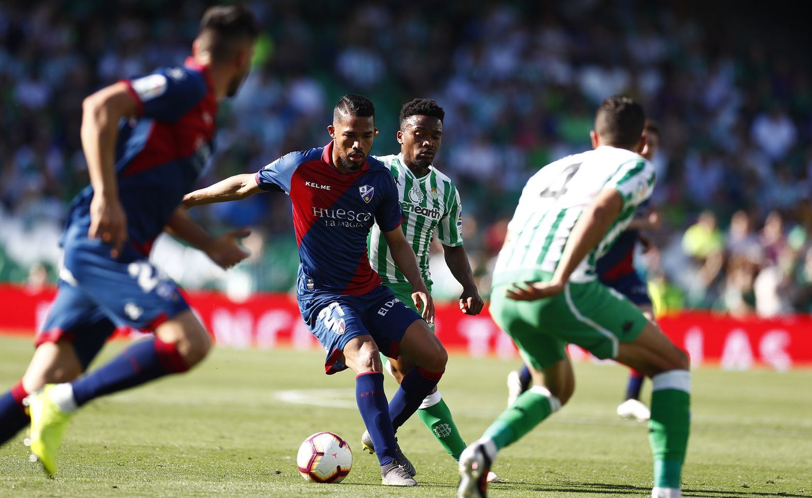 Las imágenes del Betis-Huesca