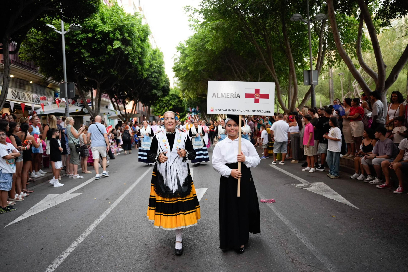 Así se ha vivido la Batalla de Flores en la Feria de Almería