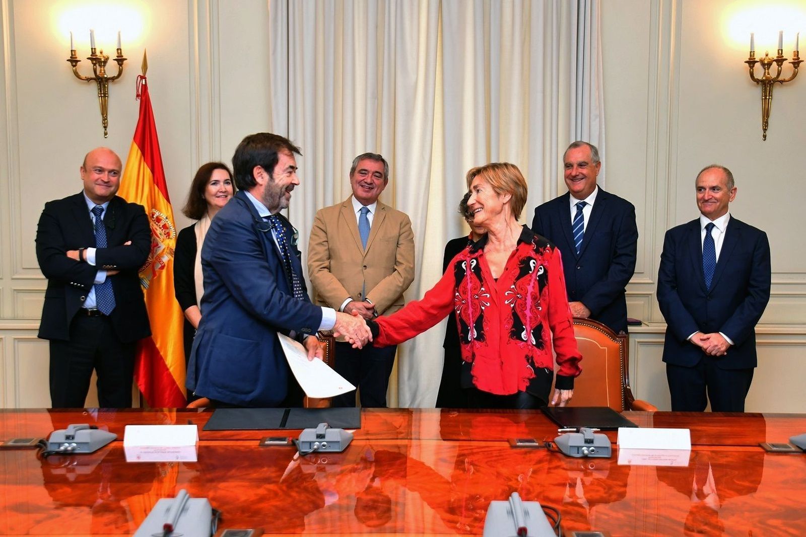 El presidente del Consejo General del Poder Judicial, Vicente Guilarte , y la presidenta del Consejo General de la Abogacía Española, Victoria Ortega