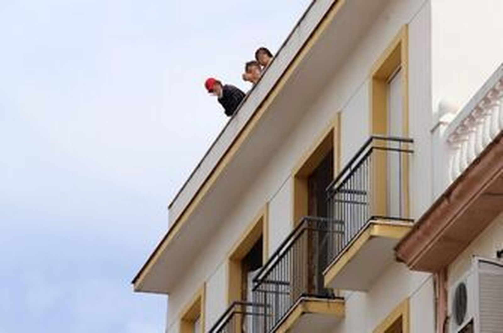 La Junta impulsa medidas 'antiocupas' un mes después del acuerdo con Vox