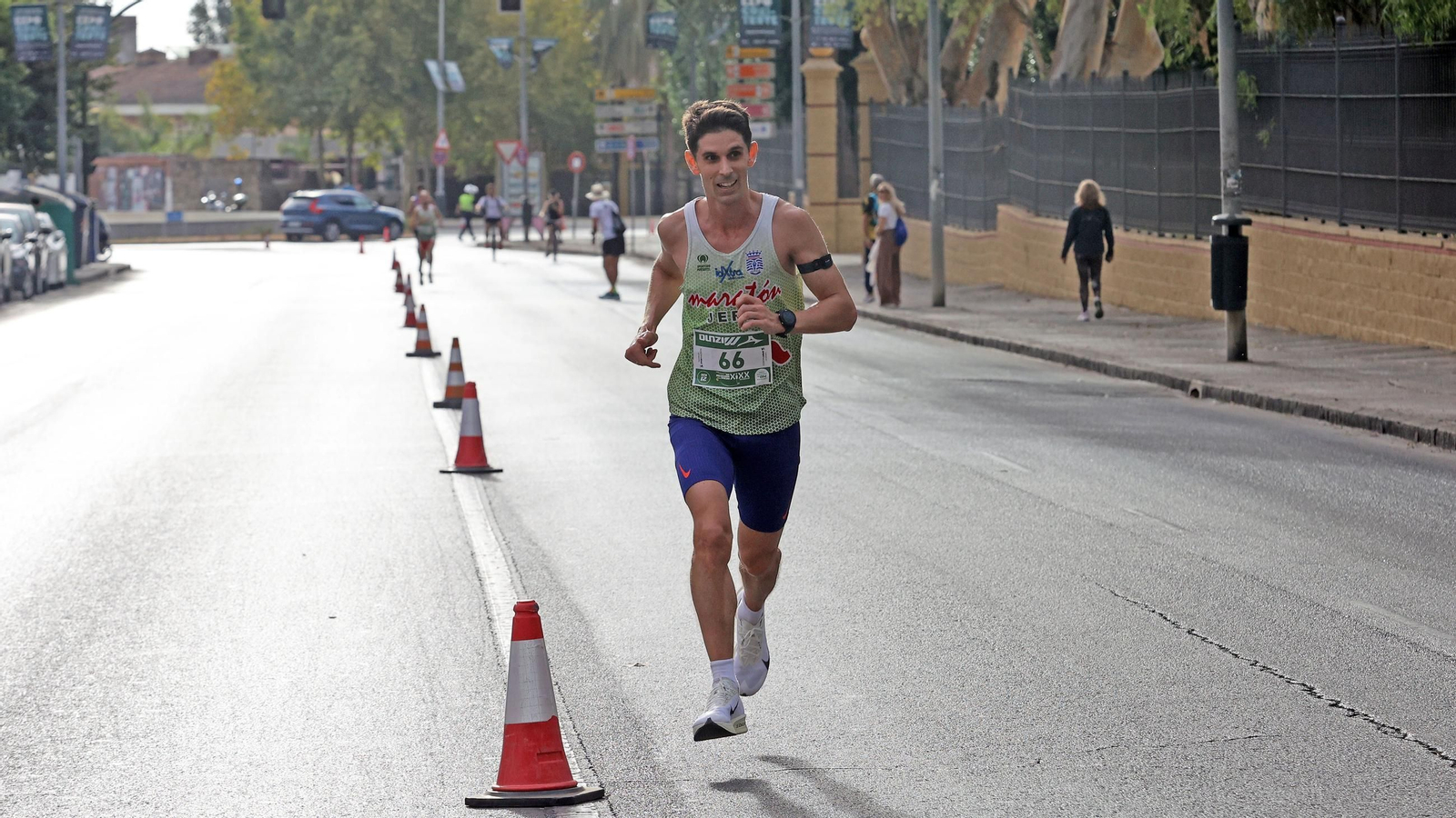 Búscate en la Media Maratón de Jerez 2025 (5)