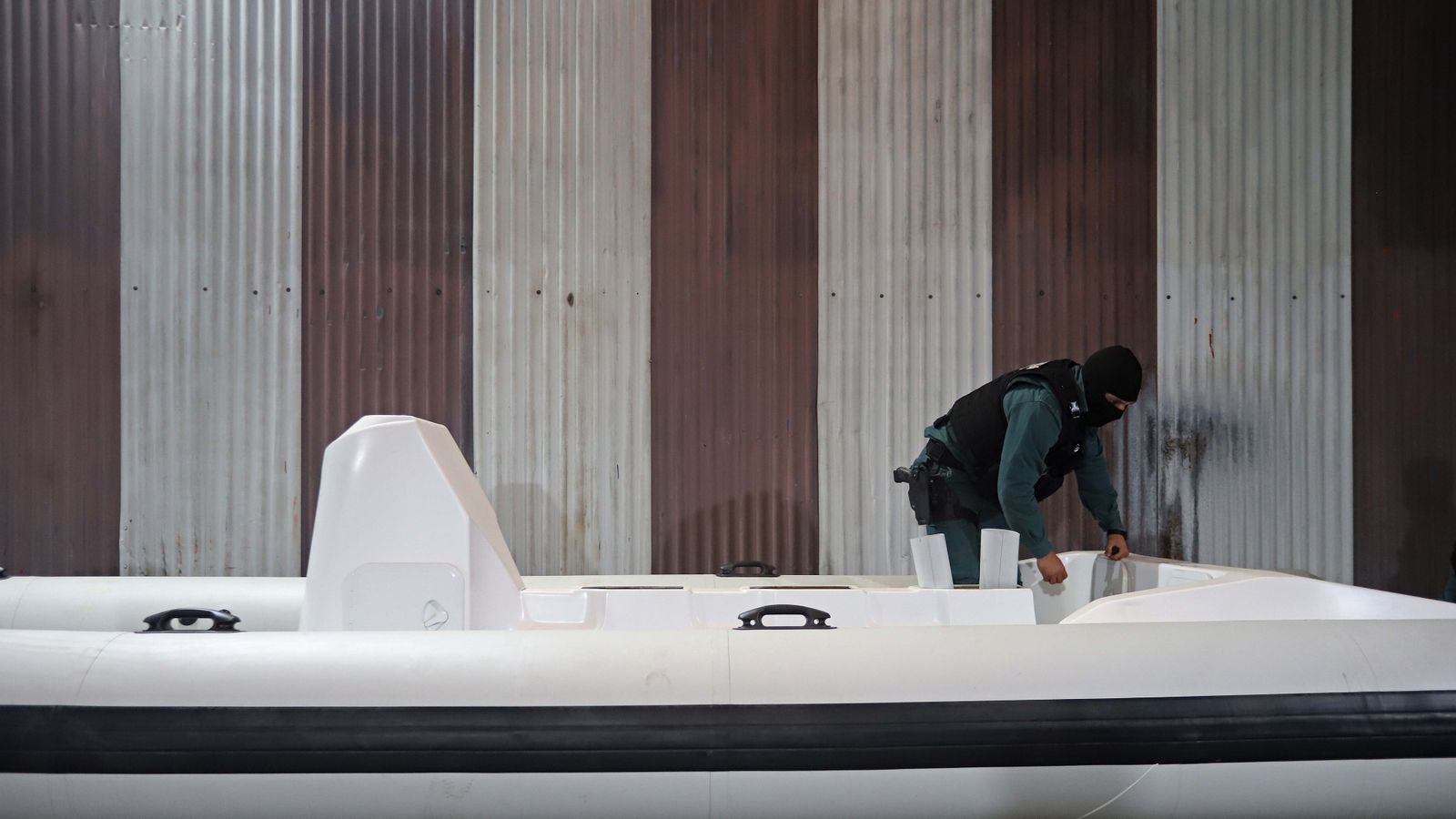 Fotos de los registros de la Guardia Civil en El Cobre