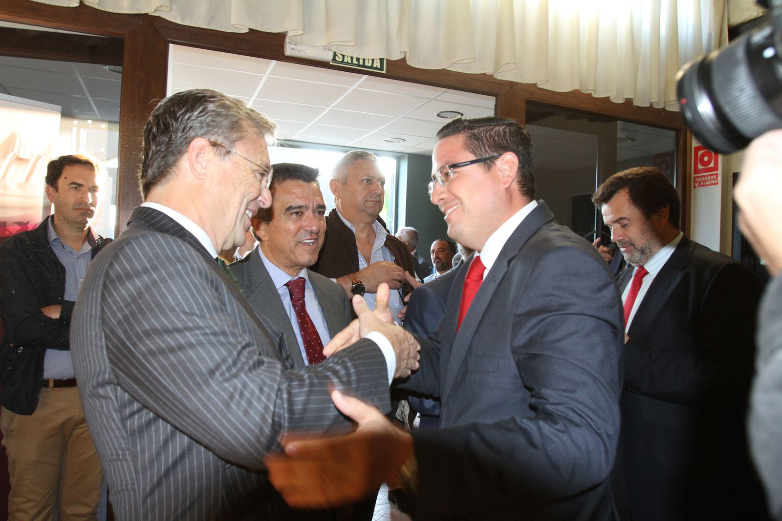 Imágenes del Desayuno Informativo del Grupo Joly con Javier Targhetta