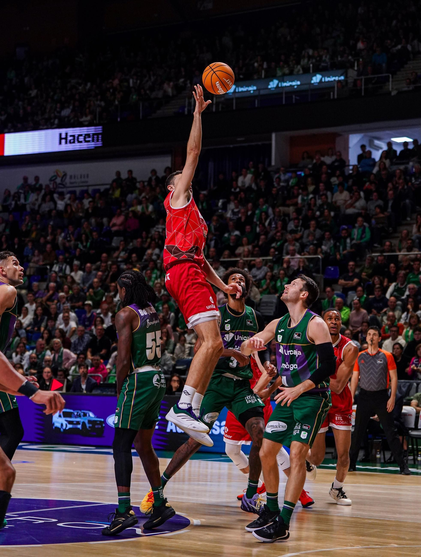 El Unicaja-Baxi Manresa, en fotos