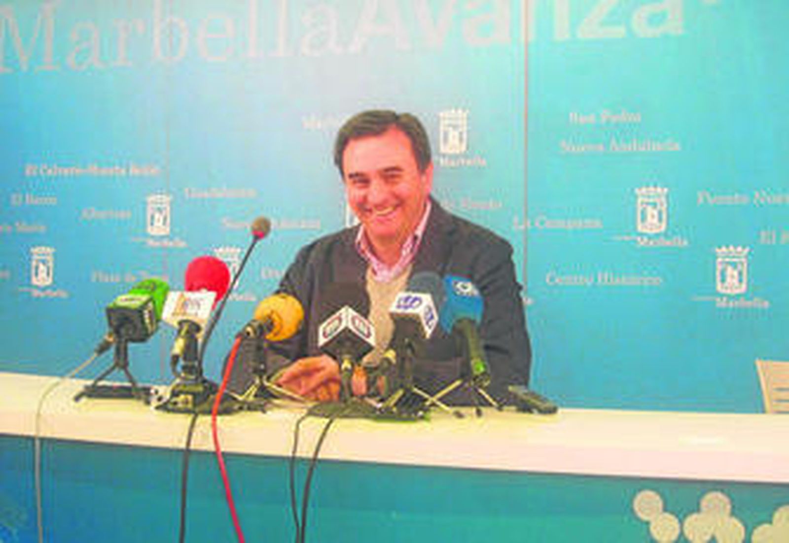 El portavoz del equipo de gobierno local de Marbella, Félix Romero, durante su intervención.