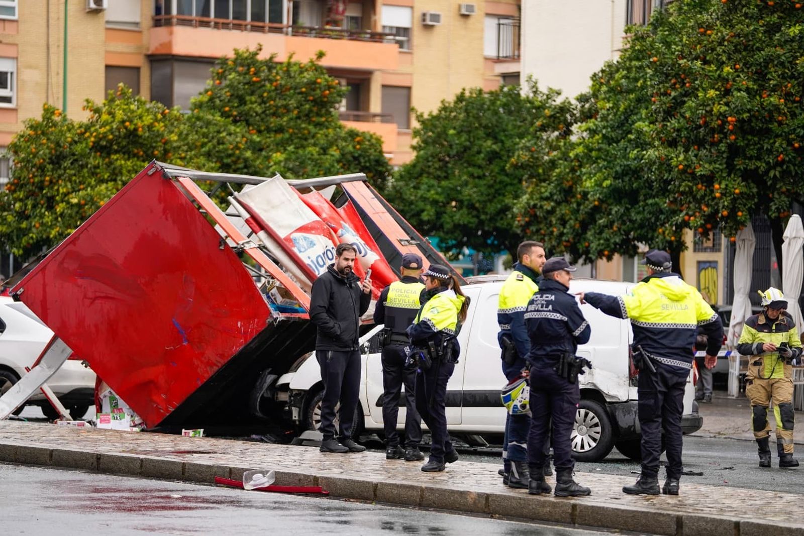 Grave accidente en José María Moreno Galván deja más de 20 heridos