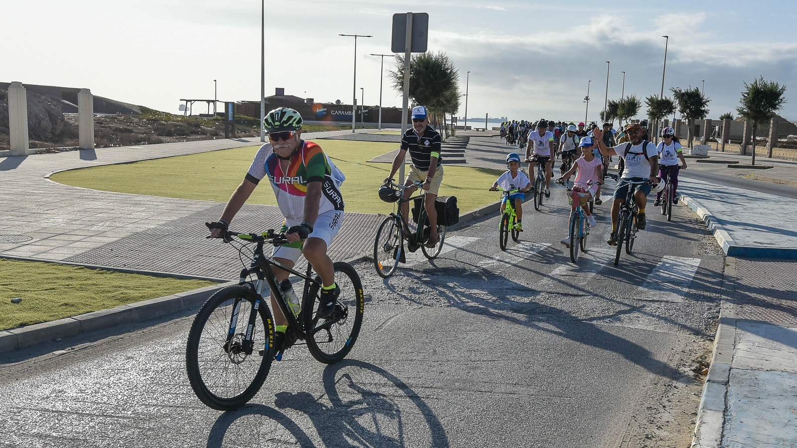 Marcha en bicicleta por la Semana de la Movilidad en La Línea, en imágenes