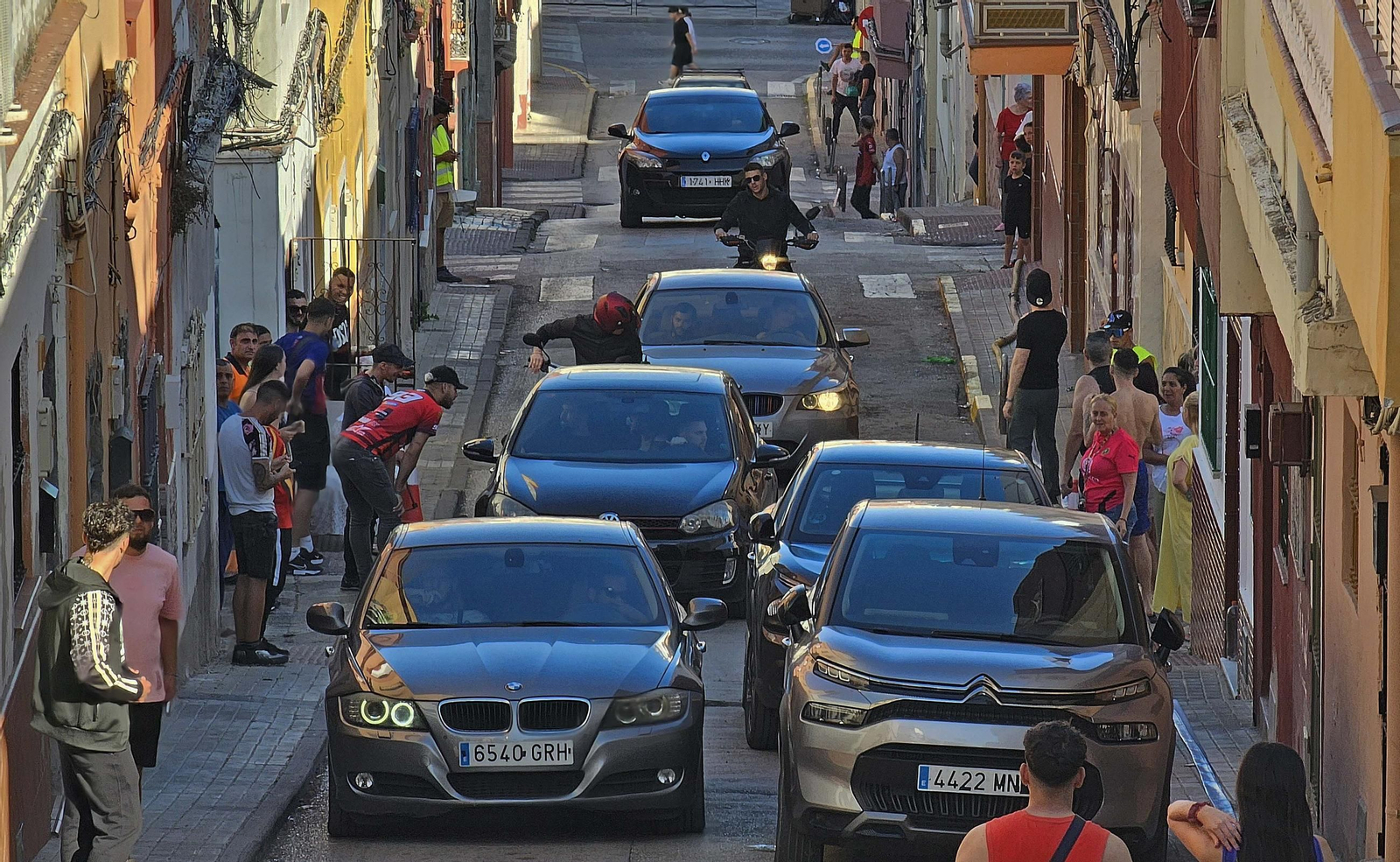 Fotos del rodaje de la serie 'Marbella' en la barriada de La Bajadilla de Algeciras