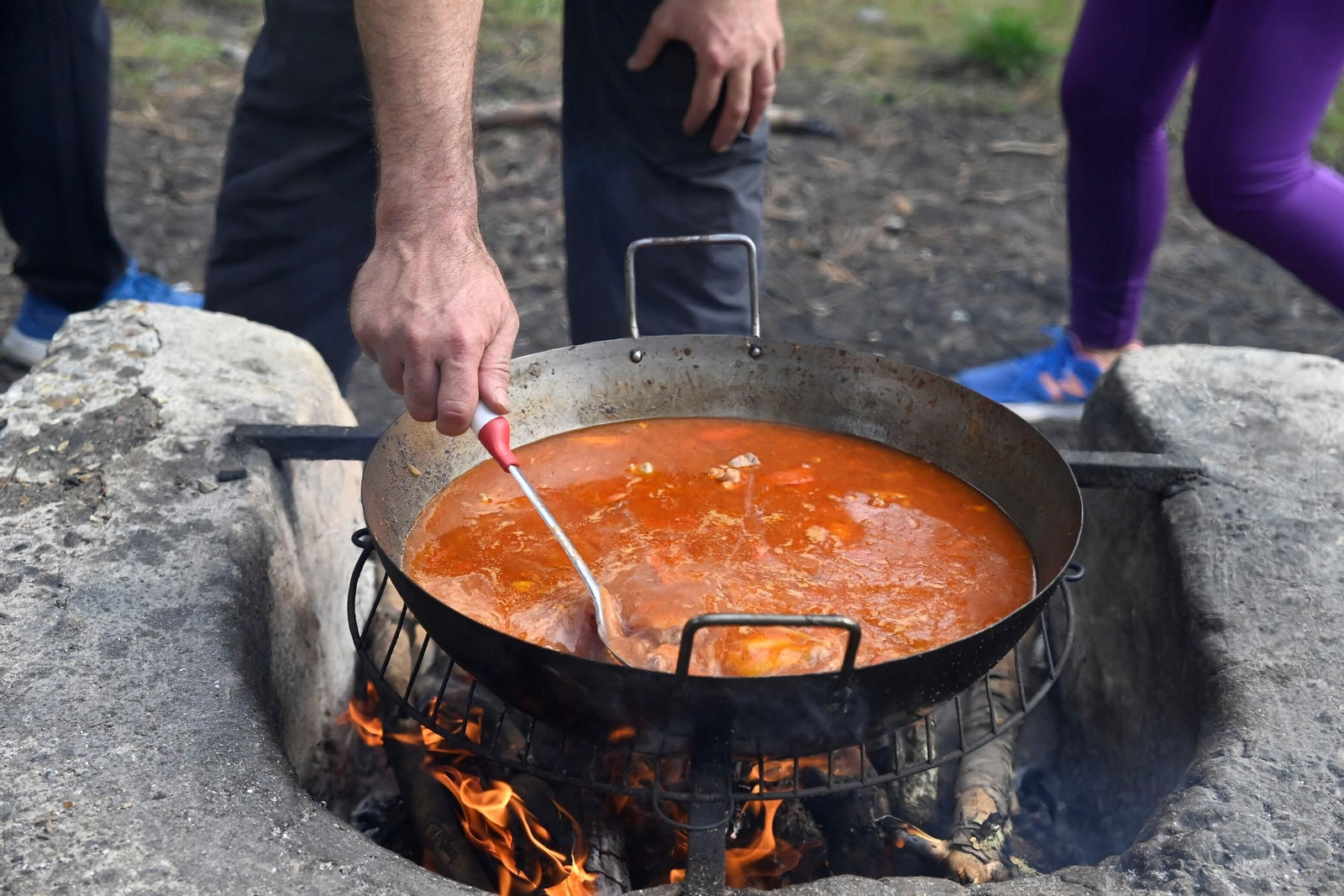 Las mejores imágenes de los peroles por San Rafael en Los Villares
