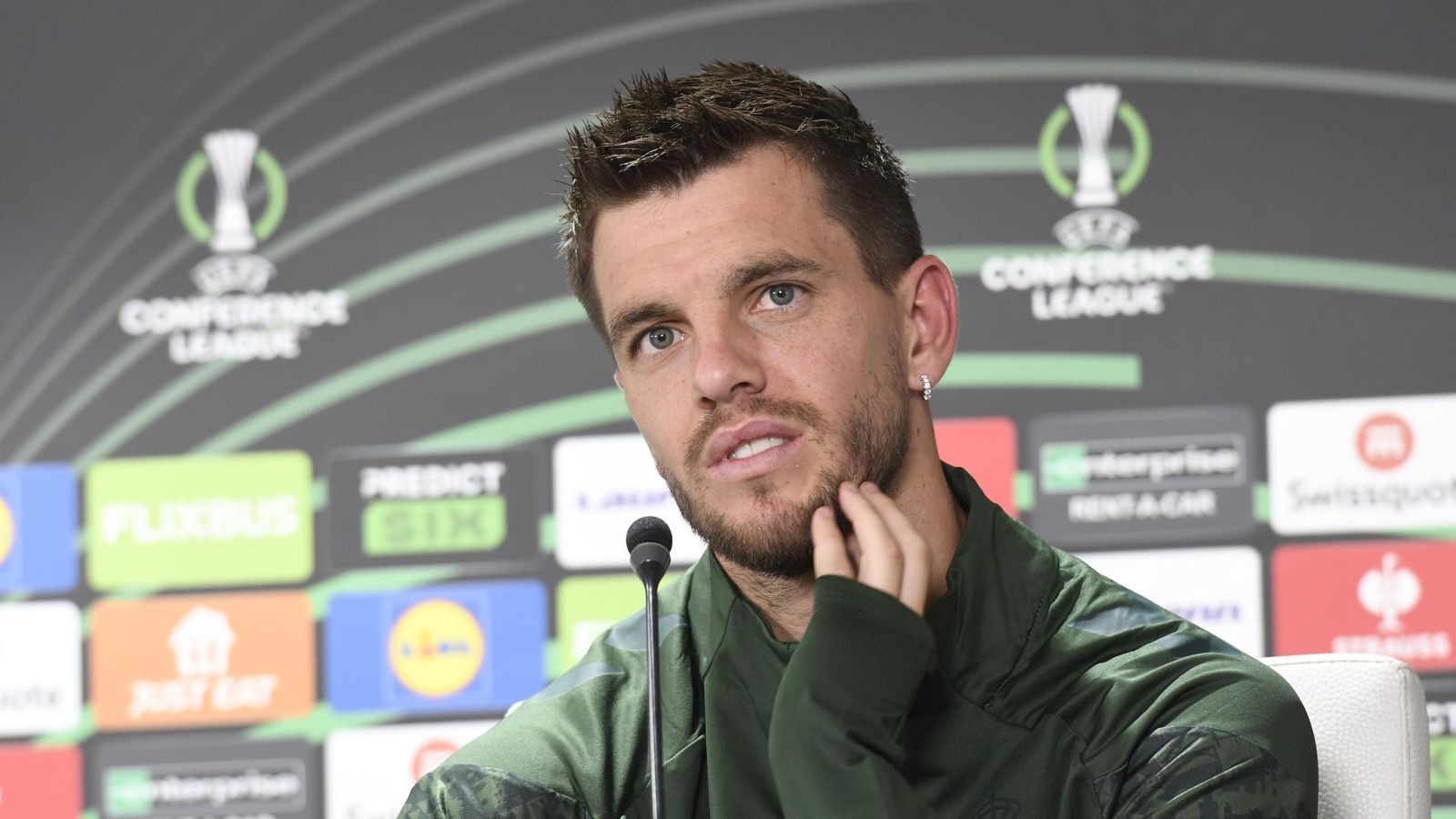 Lo Celso, en un momento de la rueda de prensa de este miércoles en el Benito Villamarín.