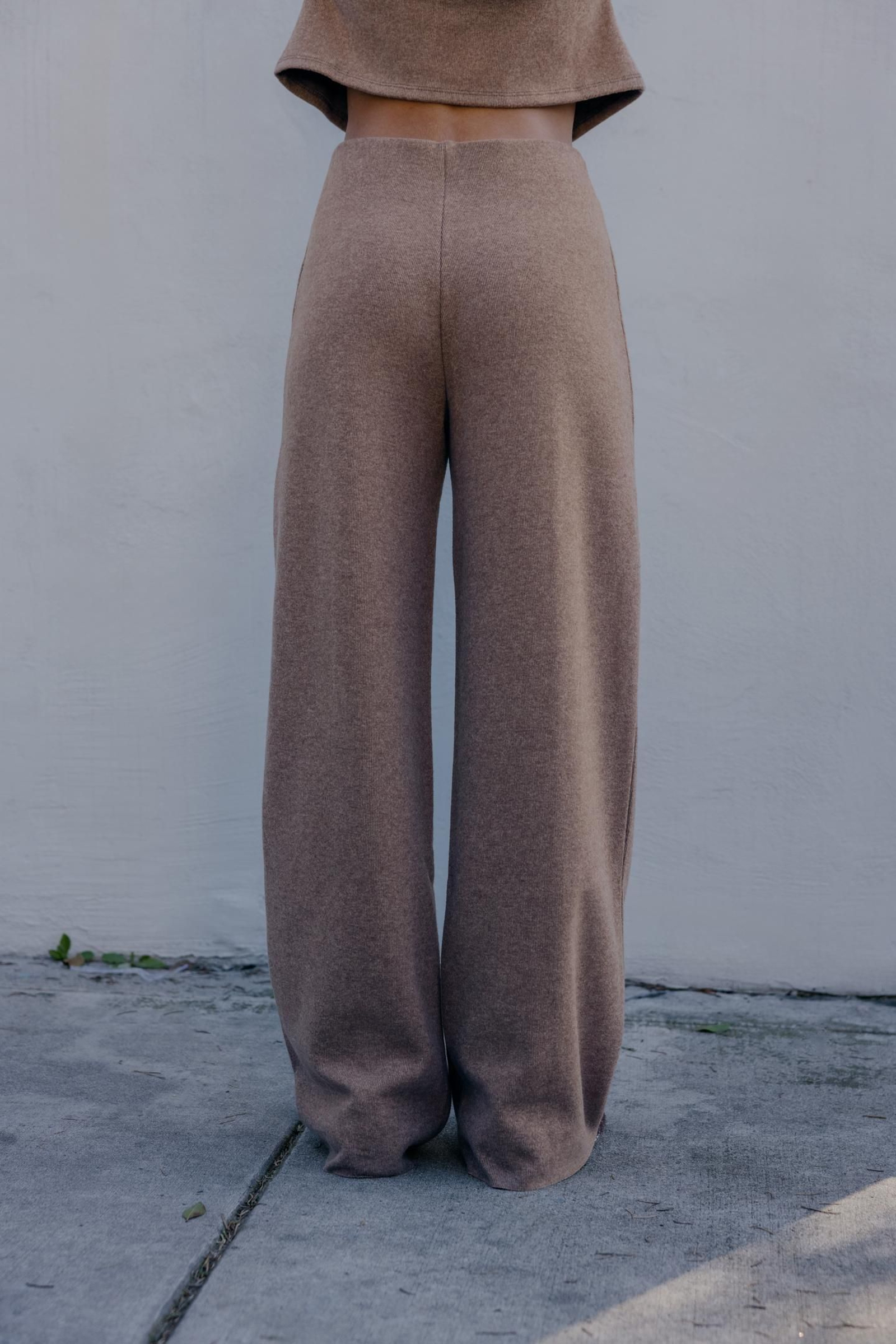 Pantalones calentitos de Zara.