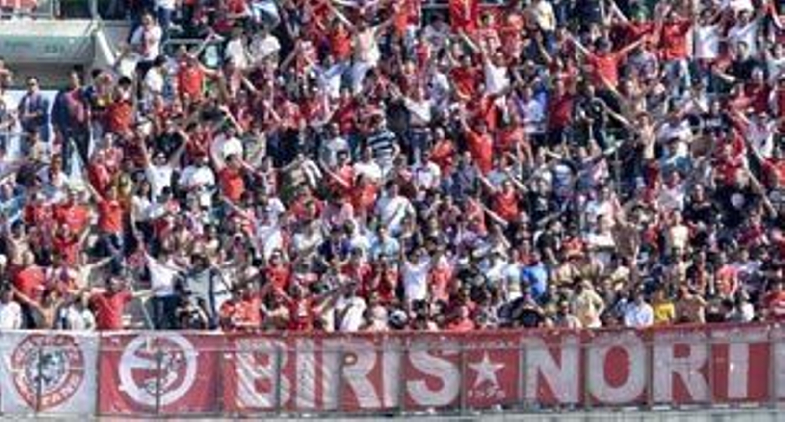 El Betis ofrece al Sevilla 1.300 entradas para el derbi