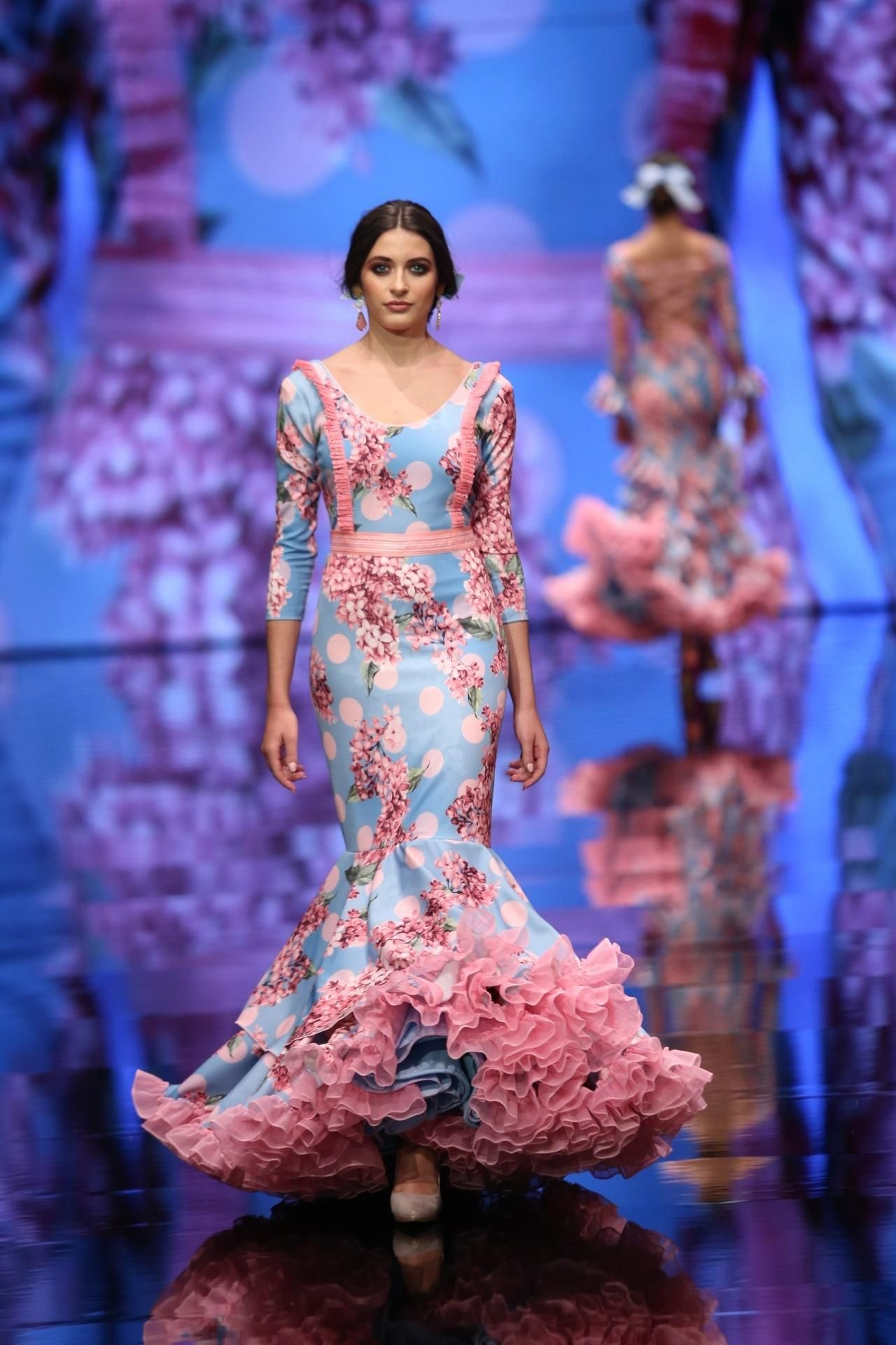 Los trajes de flamenca de flores que han conquistado 2019