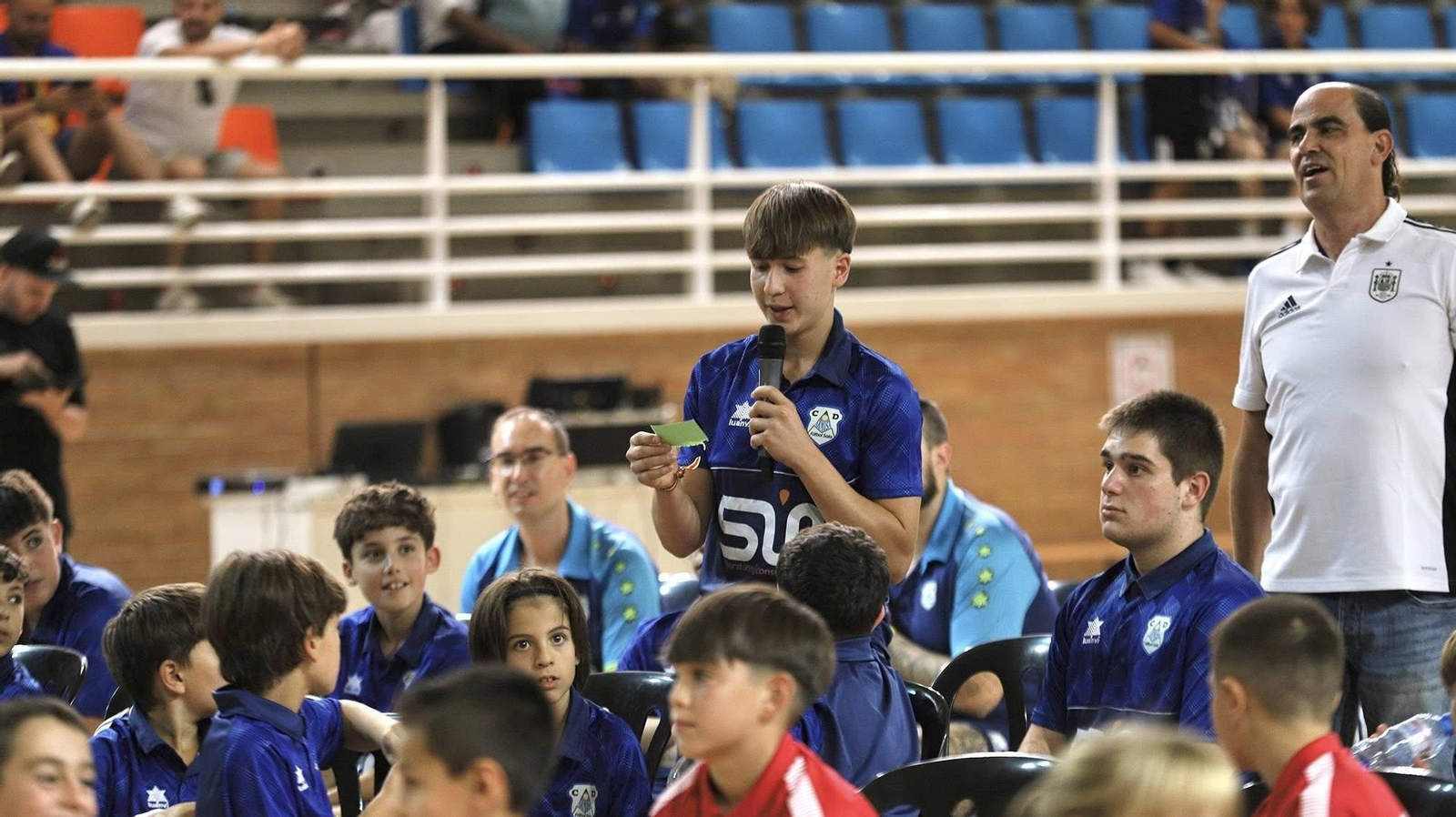 Alcalá la Real rinde homenaje a la memoria de Manolín, en imágenes