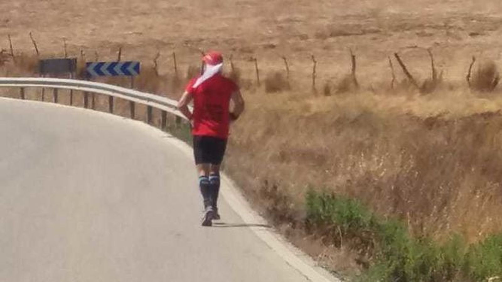 David Gómez corre durante sus 24 Horas Solidarias de agosto.