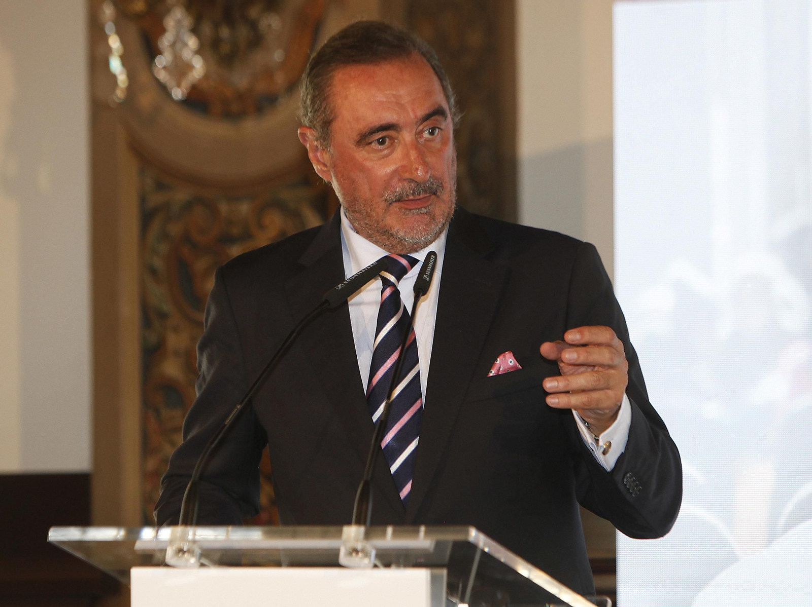 Carlos Herrera durante su intervención hoy en el Alfonso XIII sevillano