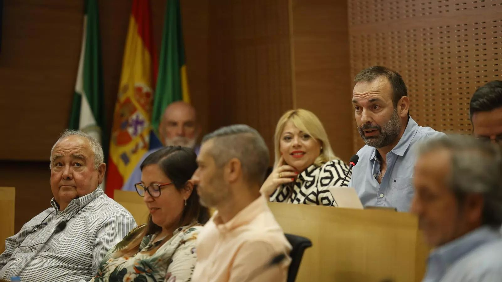 Los grupos de la oposición durante un pleno.