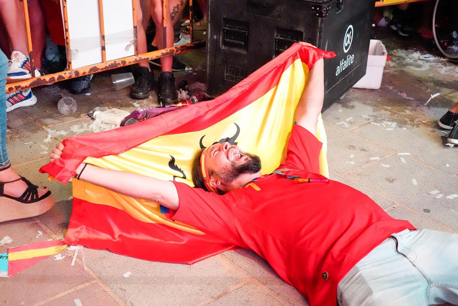 Imágenes del ambiente durante la final de la Eurocopa entre España e Inglaterra Imágenes del ambiente durante la final de la Eurocopa entre España e Inglaterra