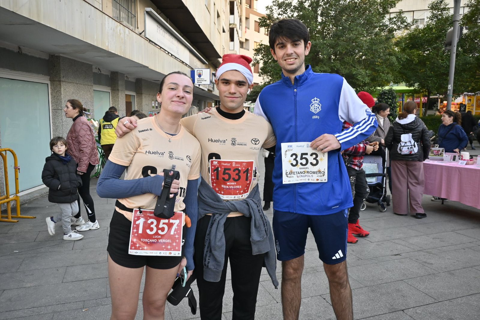 Búscate en las mejores fotografías de la San Silvestre de Huelva 2025