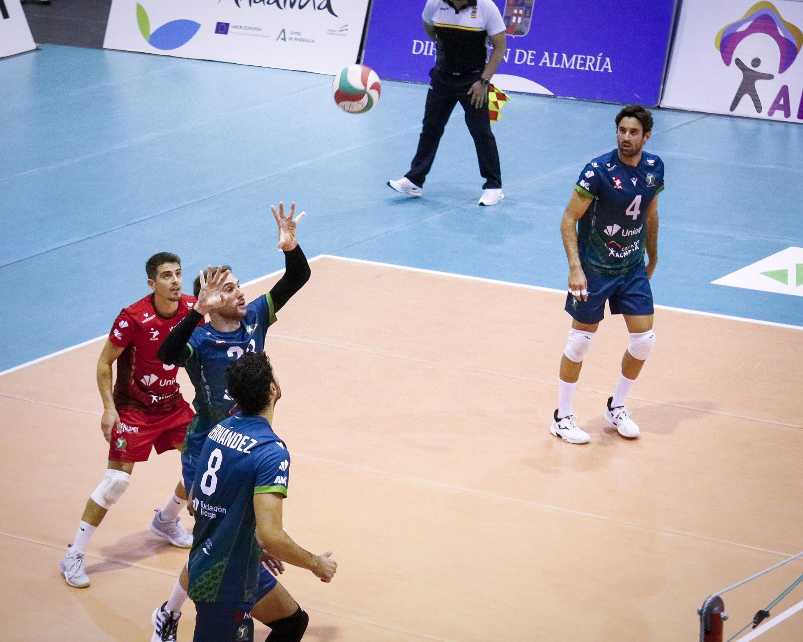 Unicaja Costa de Almería-Arenal Emeve de la Superliga, en imágenes