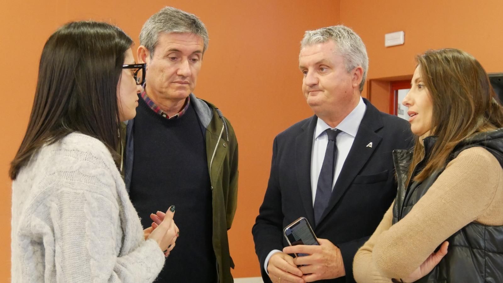 Representantes institucionales, en las II Jornadas de Salud Pública de Adra.