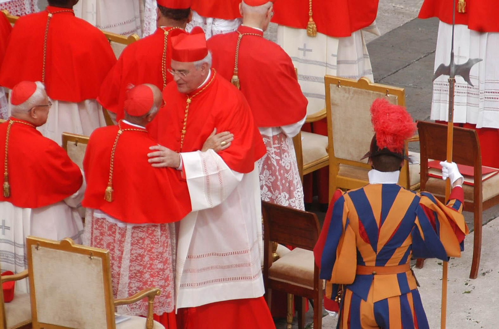 Imágenes del Cardenal Carlos Amigo Vallejo