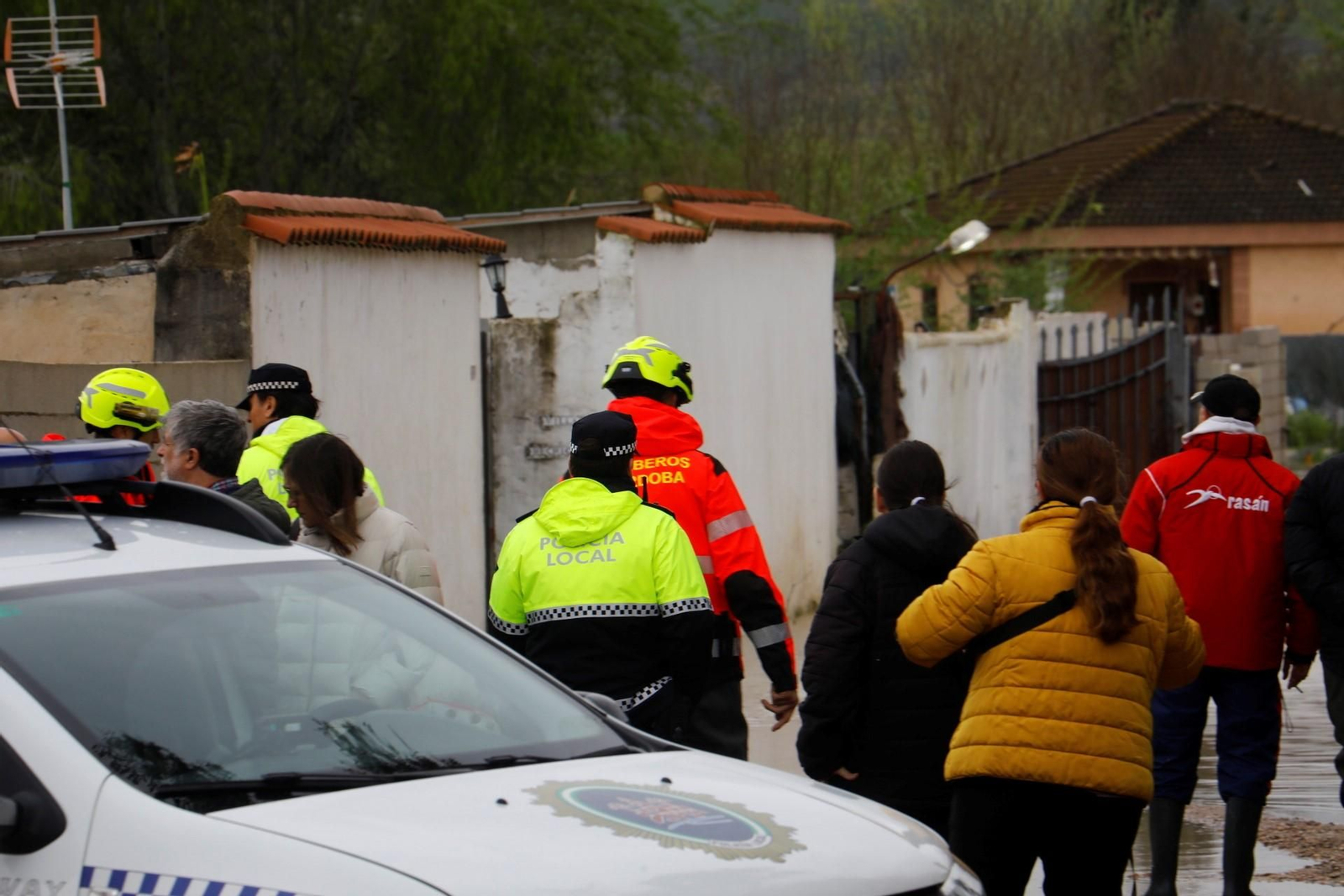 Las imágenes de las parcelaciones inundadas por la crecida del río Guadalquivir