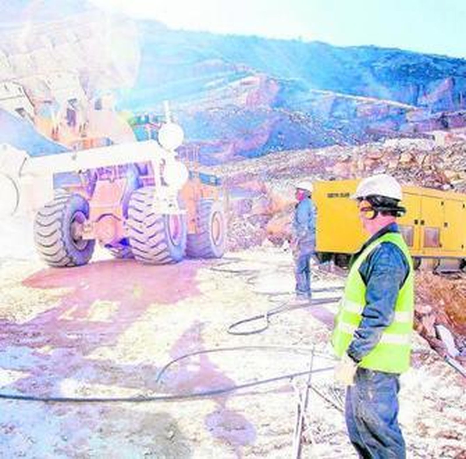 El empleo ha caído drásticamente en la Comarca del Mármol en sólo un año.