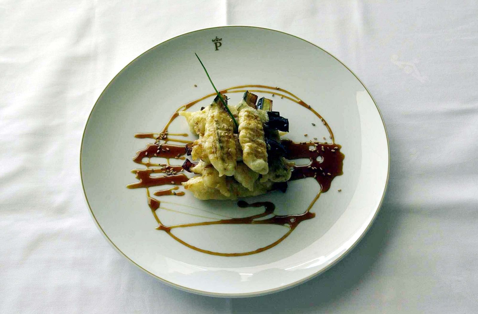 Los bares de Granada que sirven una de las tapas más tradicionales