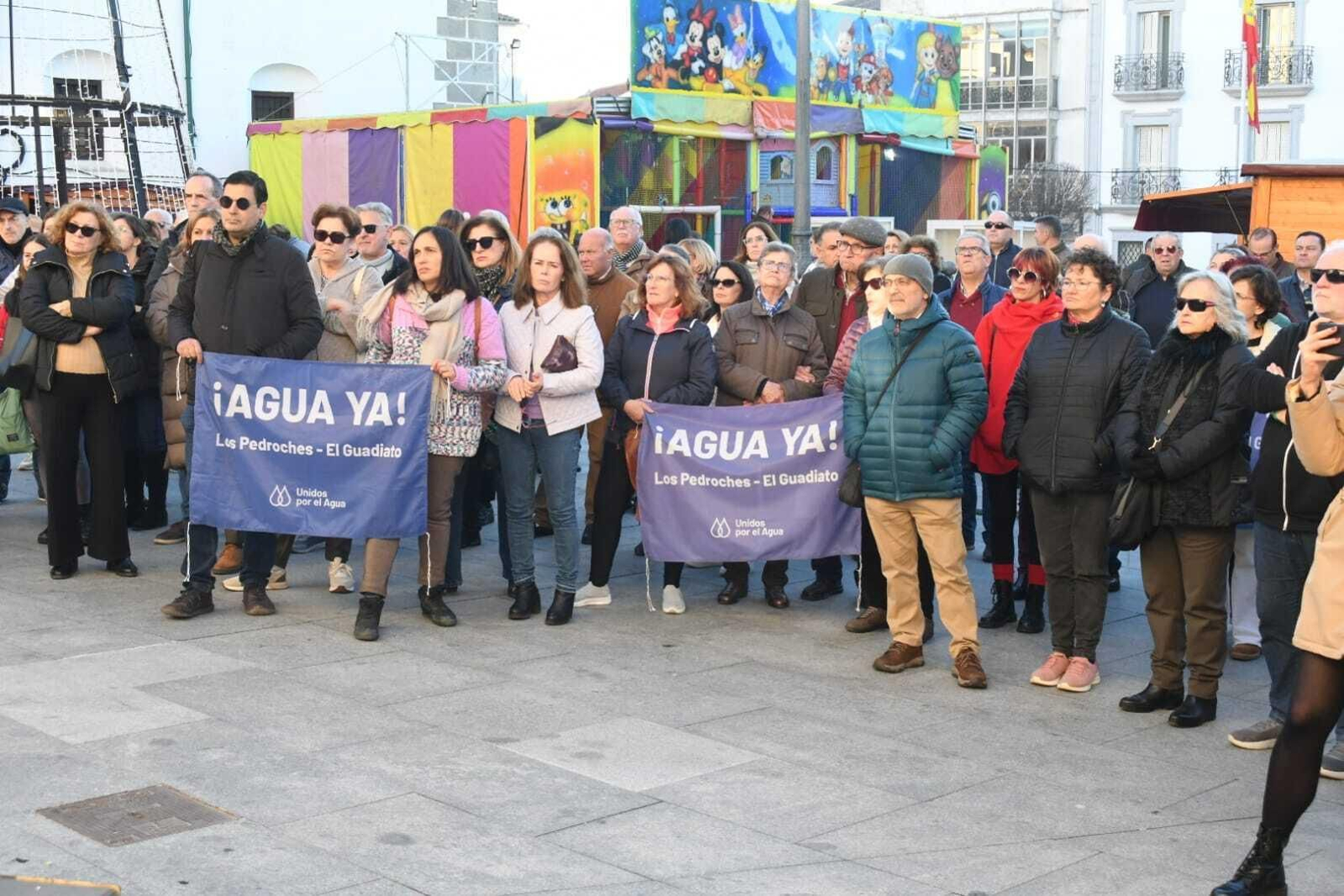 Villanueva de Córdoba se vuelca con los vecinos en huelga de hambre por el agua, en imágenes